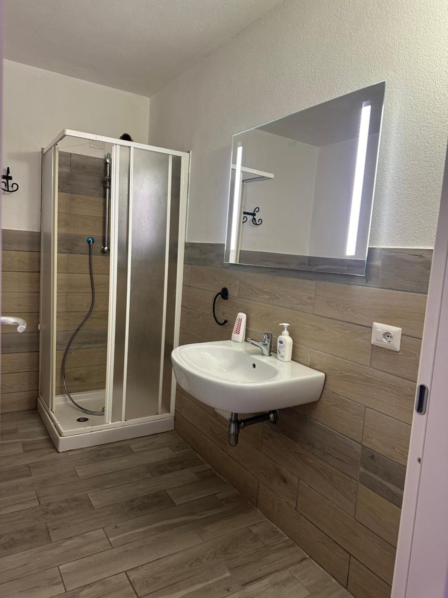 B&B My Home Al Centro Di Όλμπια Εξωτερικό φωτογραφία